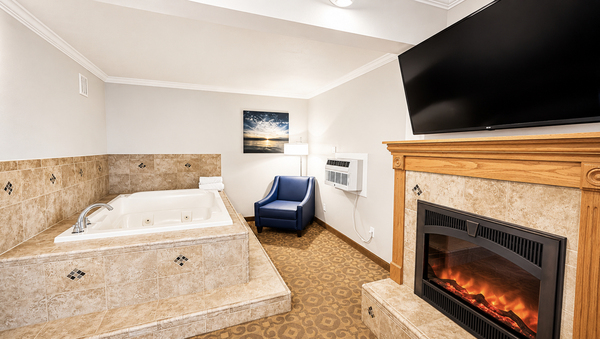 Executive King Suite with Jetted tub & Fireplace Photo 2